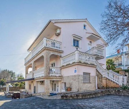 Apartment Sabina&Zoran Малинска Екстериор снимка