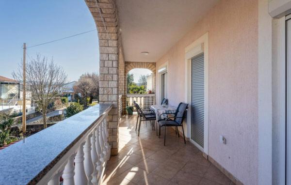 Apartment Sabina&Zoran Малинска Екстериор снимка