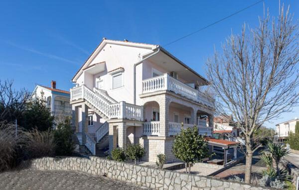 Apartment Sabina&Zoran Малинска Екстериор снимка